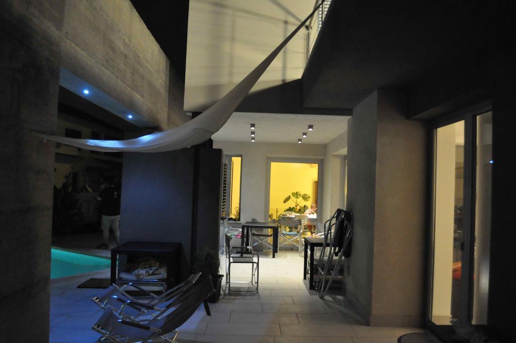 Art House Quartu - Margine Rosso Bed & Breakfast Quartu Sant'Elena Ngoại thất bức ảnh