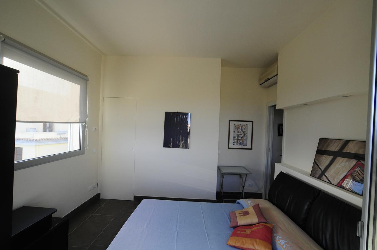 Art House Quartu - Margine Rosso Bed & Breakfast Quartu Sant'Elena Ngoại thất bức ảnh